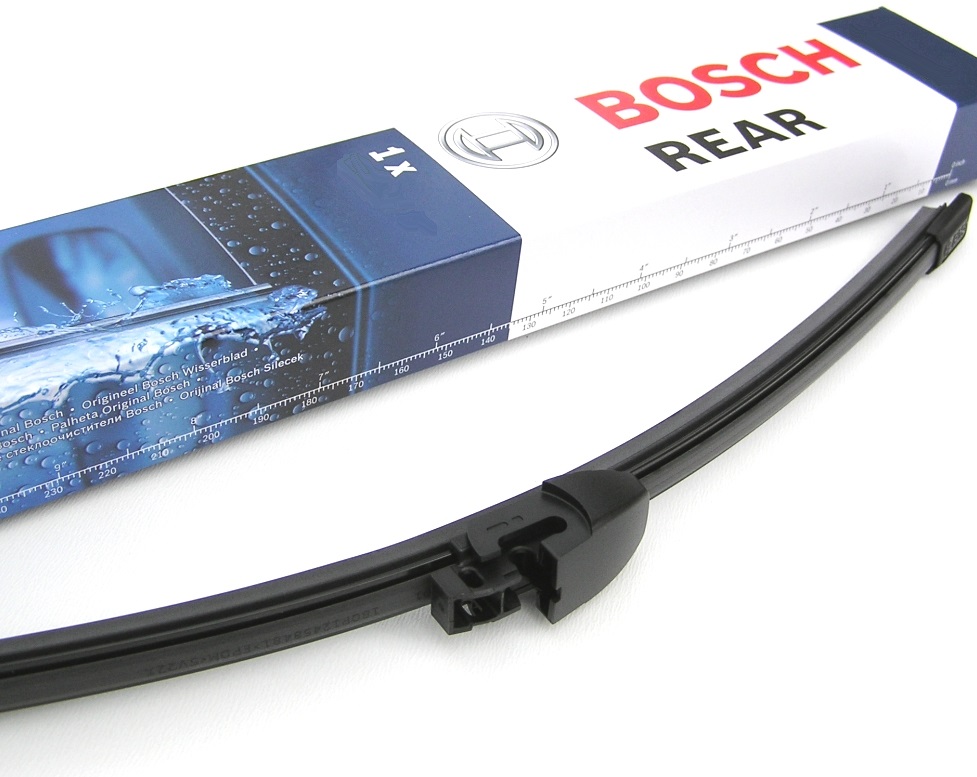 Bosch Zadní stěrač Volkswagen Touareg I (2002 - 2010) - 330 mm -  Aerotwin A330H